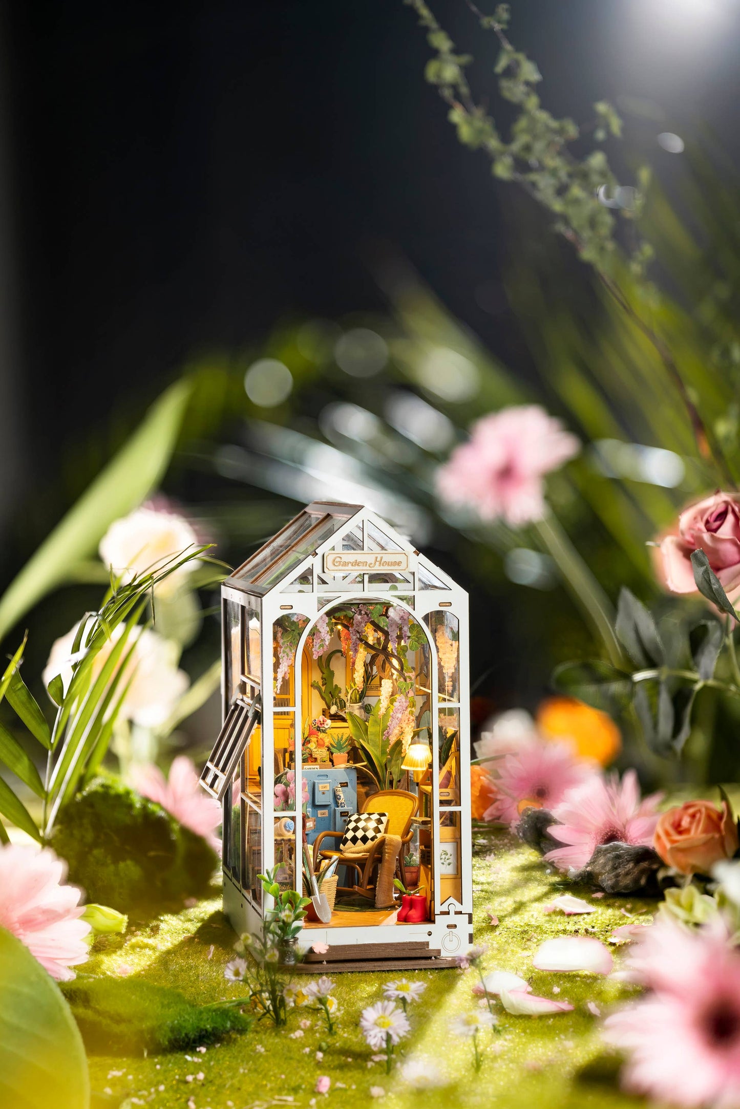 Garden House Book Nook Kit