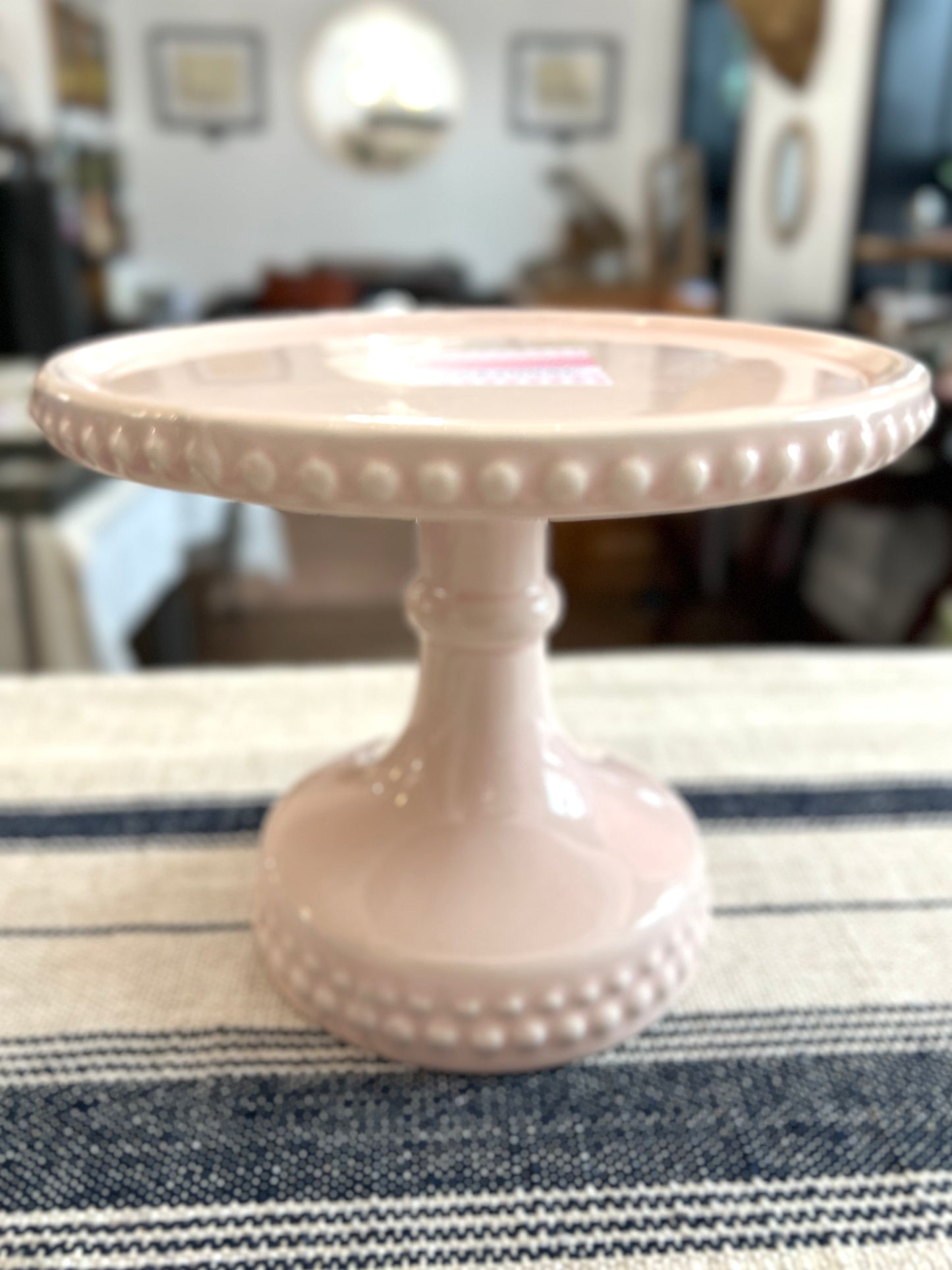 Small Pink Cake Stand 2