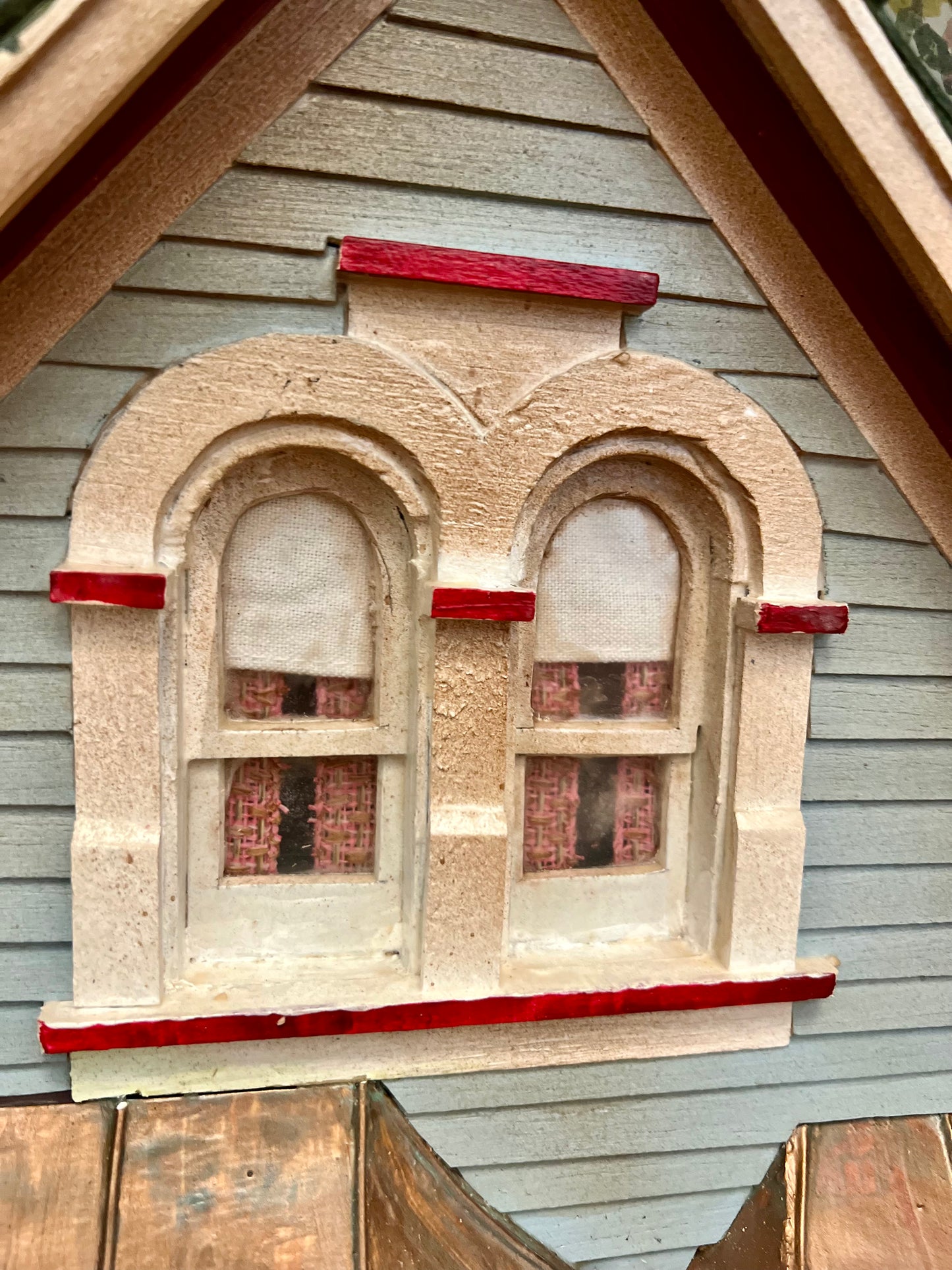 Chicago Victorian Cottage 1 - Shadow Box by Artist Dick Dahlstrom