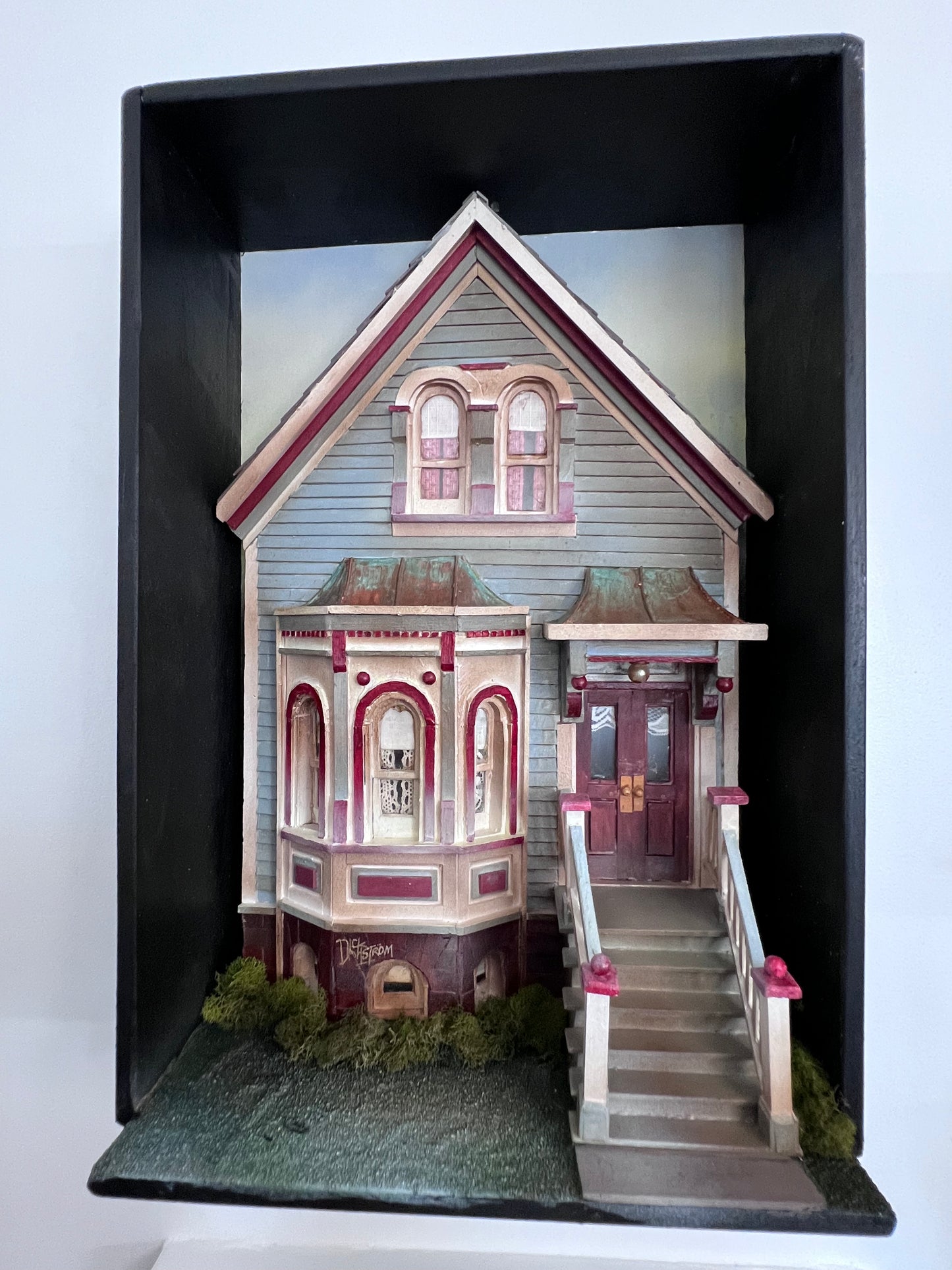 Chicago Victorian Cottage 2 - Shadow Box by Artist Dick Dahlstrom