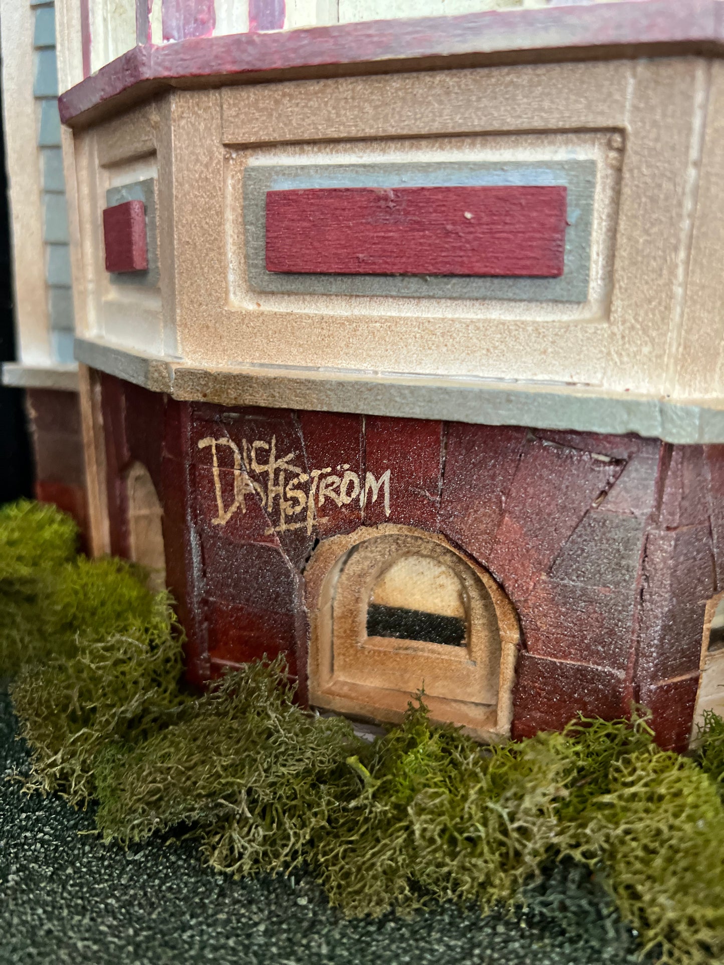 Chicago Victorian Cottage 2 - Shadow Box by Artist Dick Dahlstrom