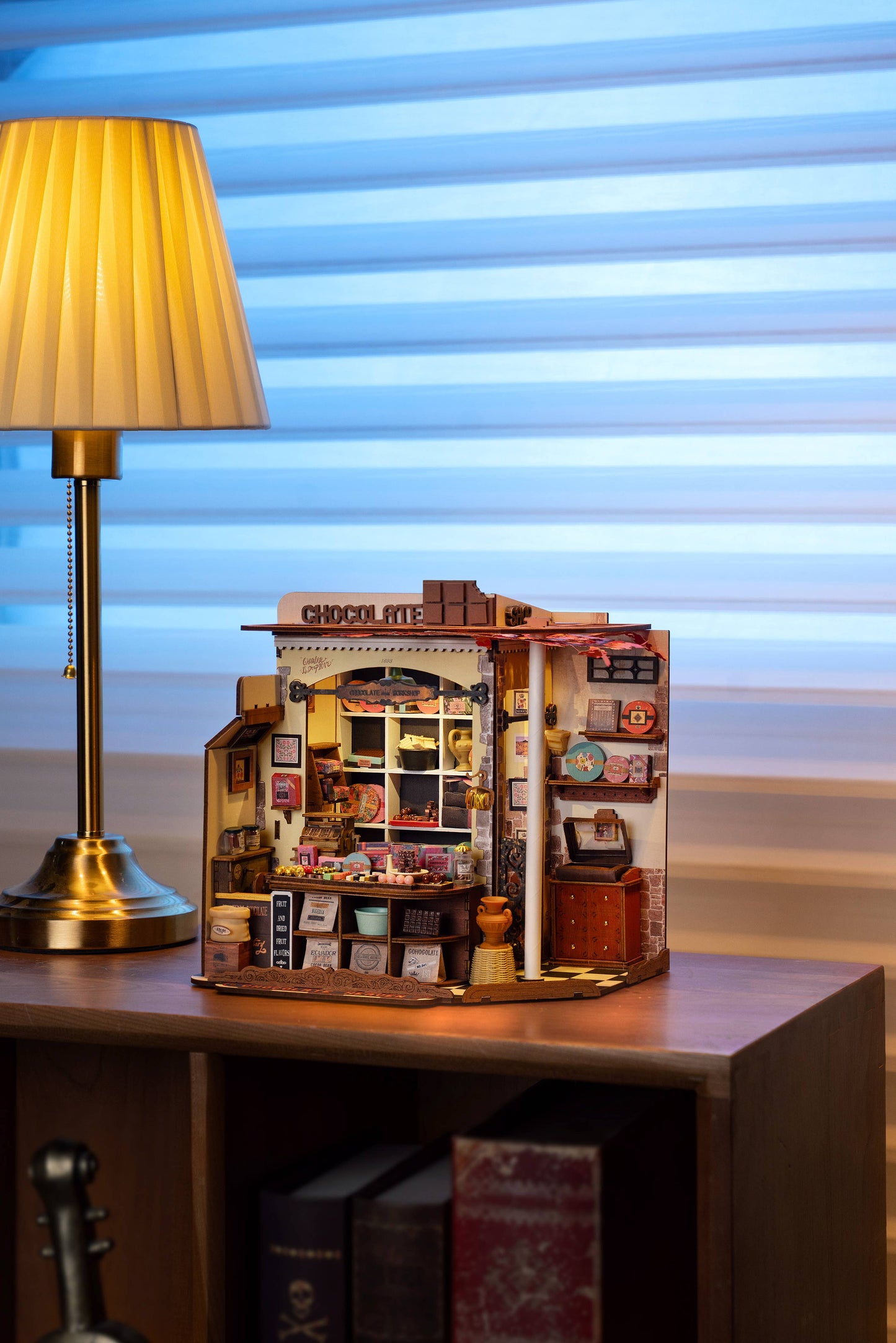Henry's Chocolate Shop Book Nook Kit
