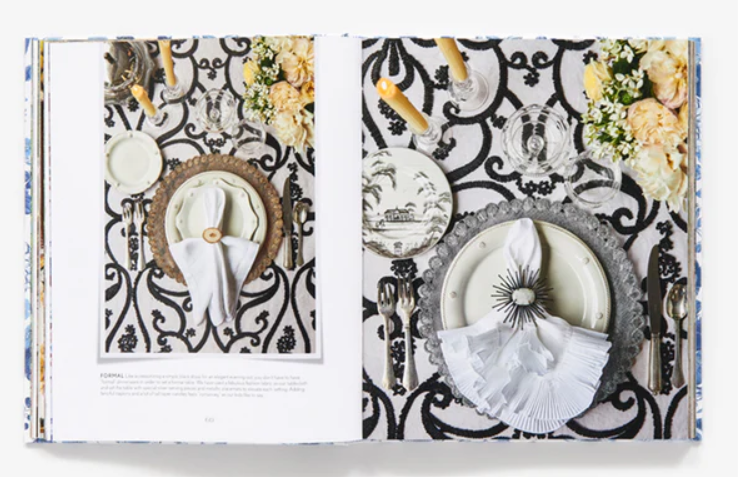 Together at the Table: Entertaining at home with the creators of Juliska - Hardcover