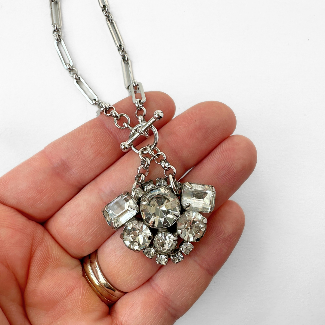 The Florence - Vintage Rhinestone Pendant with Silver Plated Oval Link Chain