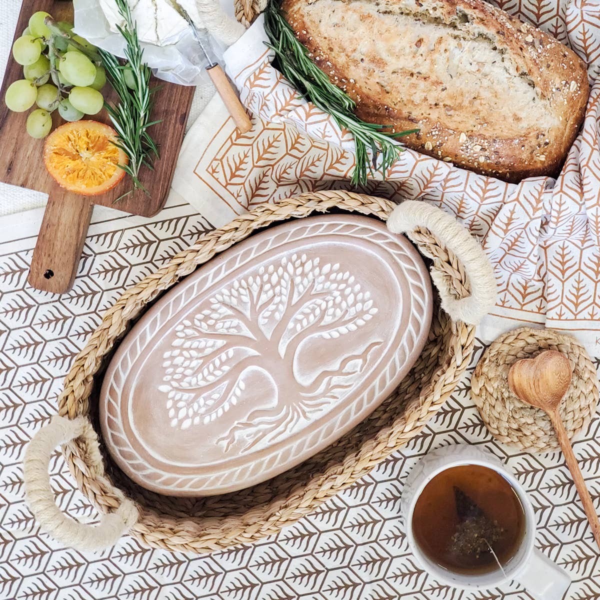 Handmade Bread Warmer & Wicker Basket - Tree of Life Oval Pattern