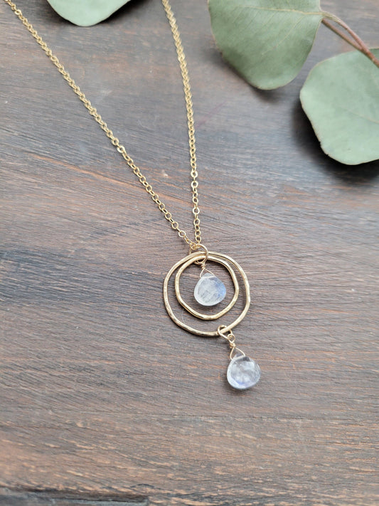 Moonstone Gemstone Necklace: 17 in. / Sterling Silver