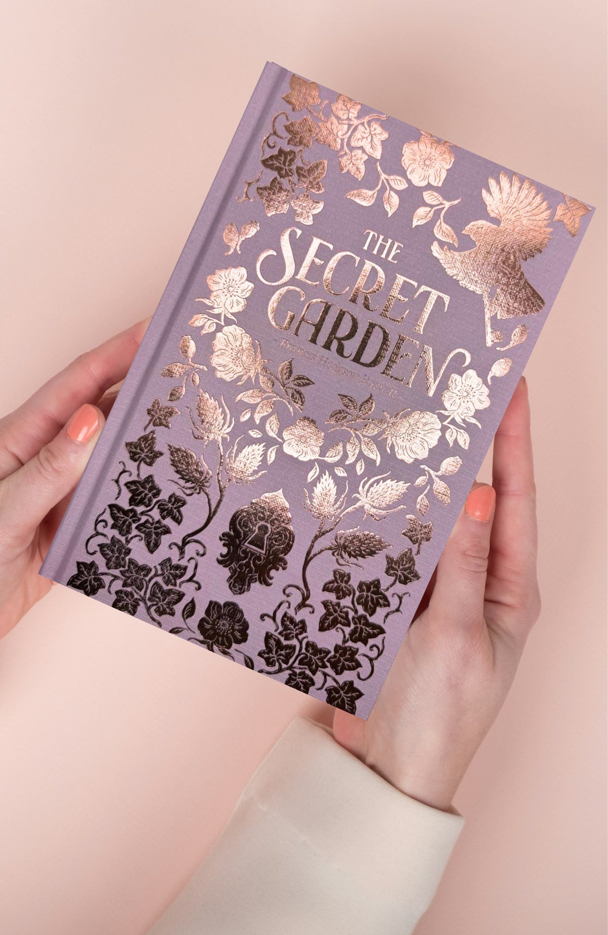The Secret Garden by Frances Hodgson Burnett - Luxe Hardcover
