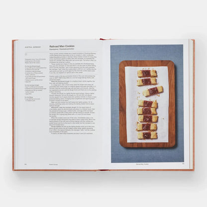 Crumbs: Cookies And Sweets From Around The World - Hardcover