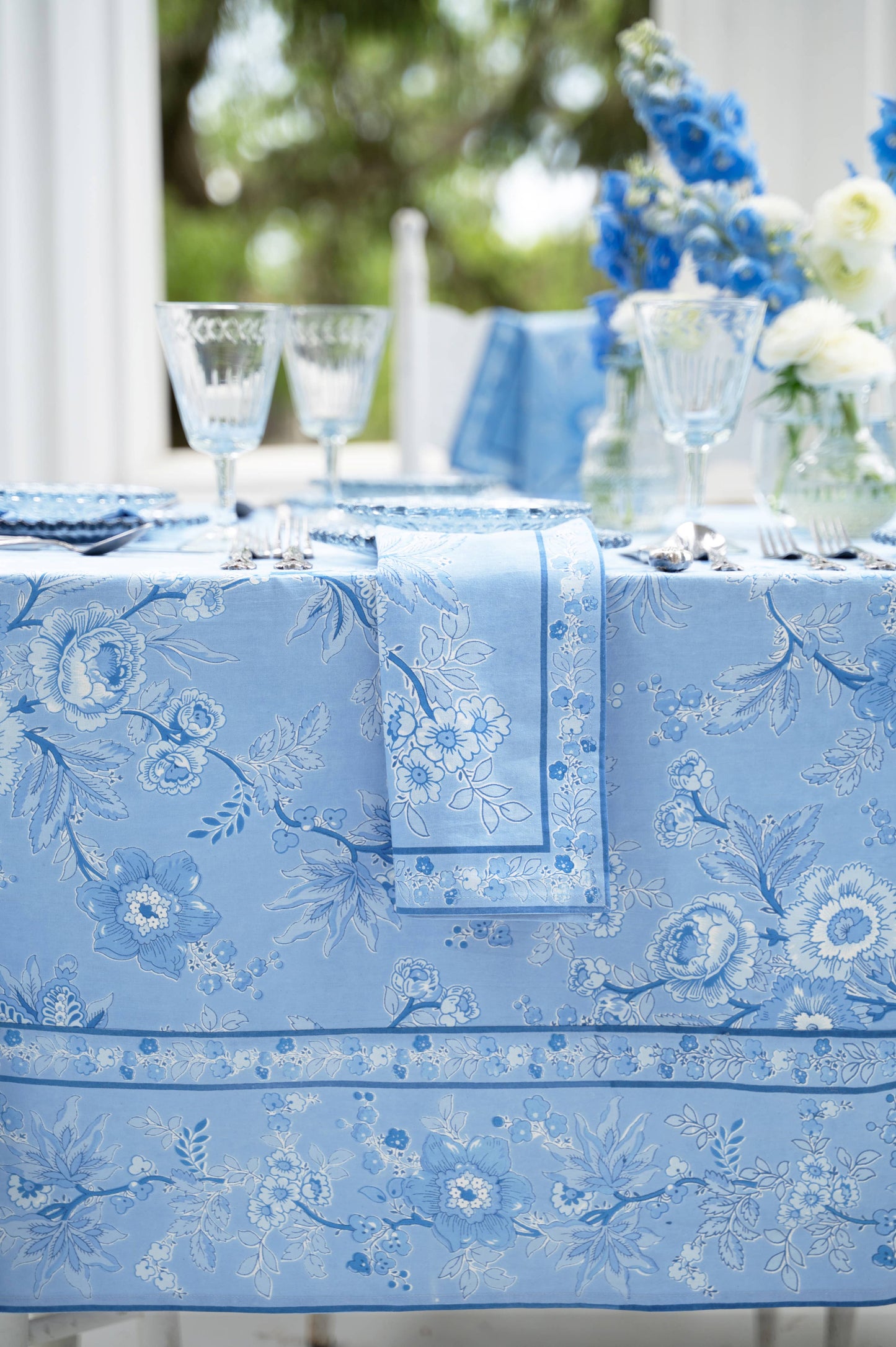 April Cornell 100% Cotton Blue Floral Augustine Napkin Set of 4