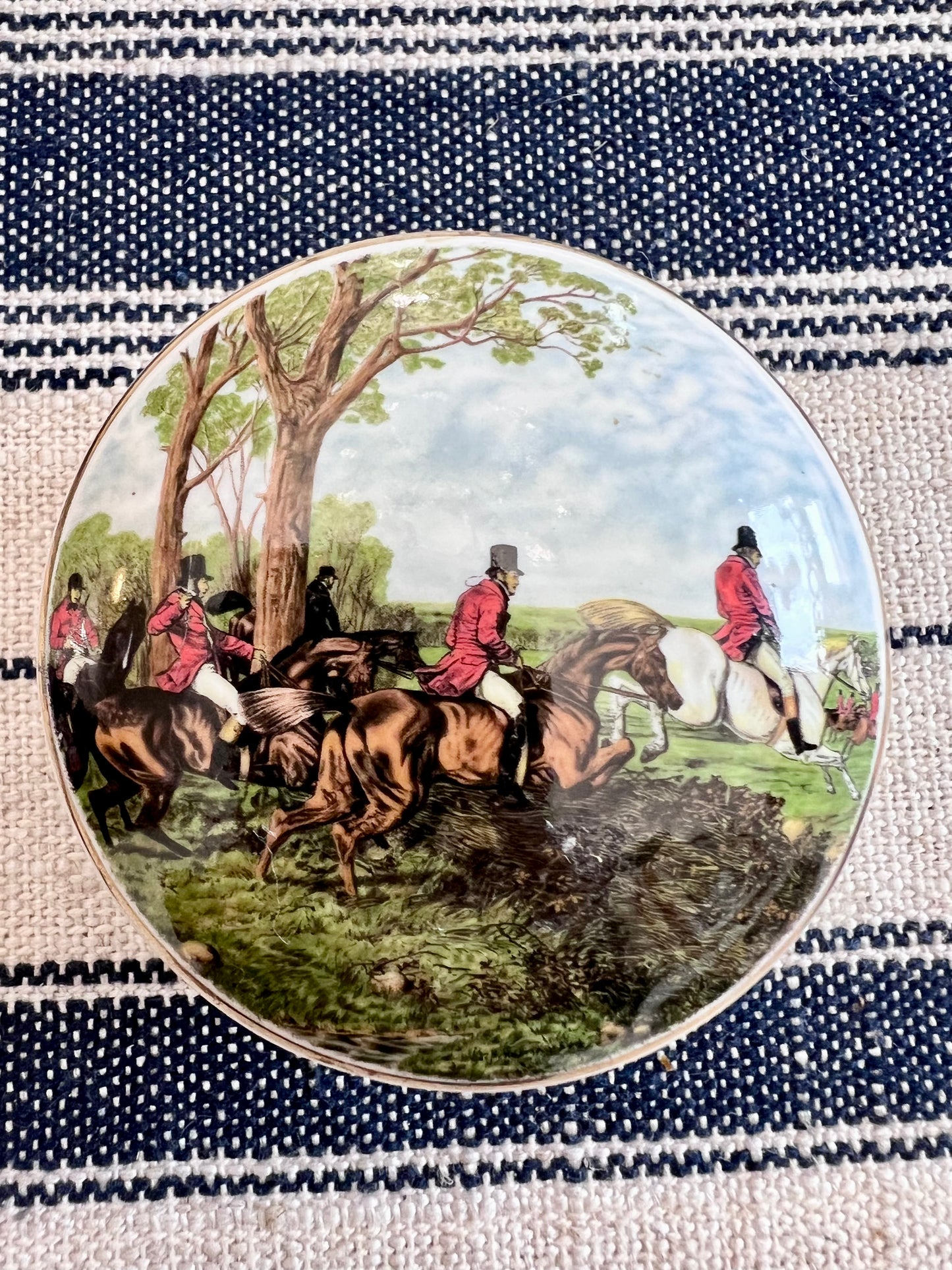 Equestrian Scene Fine Bone China Trinket Dish Made in Britain