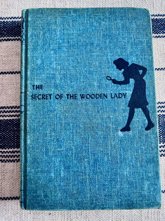 The Secret of the Wooden Lady - Nancy Drew Hardcover Book 1950 edition