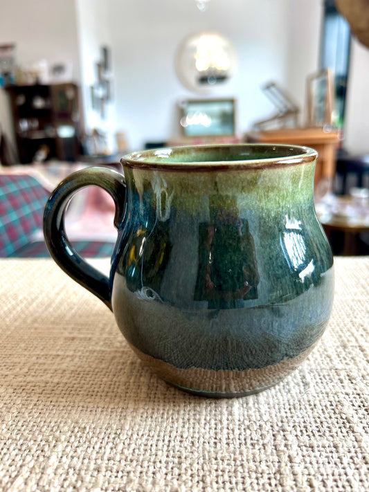 Hazel Mug Uno - Handmade by Potter Natalie Zelman