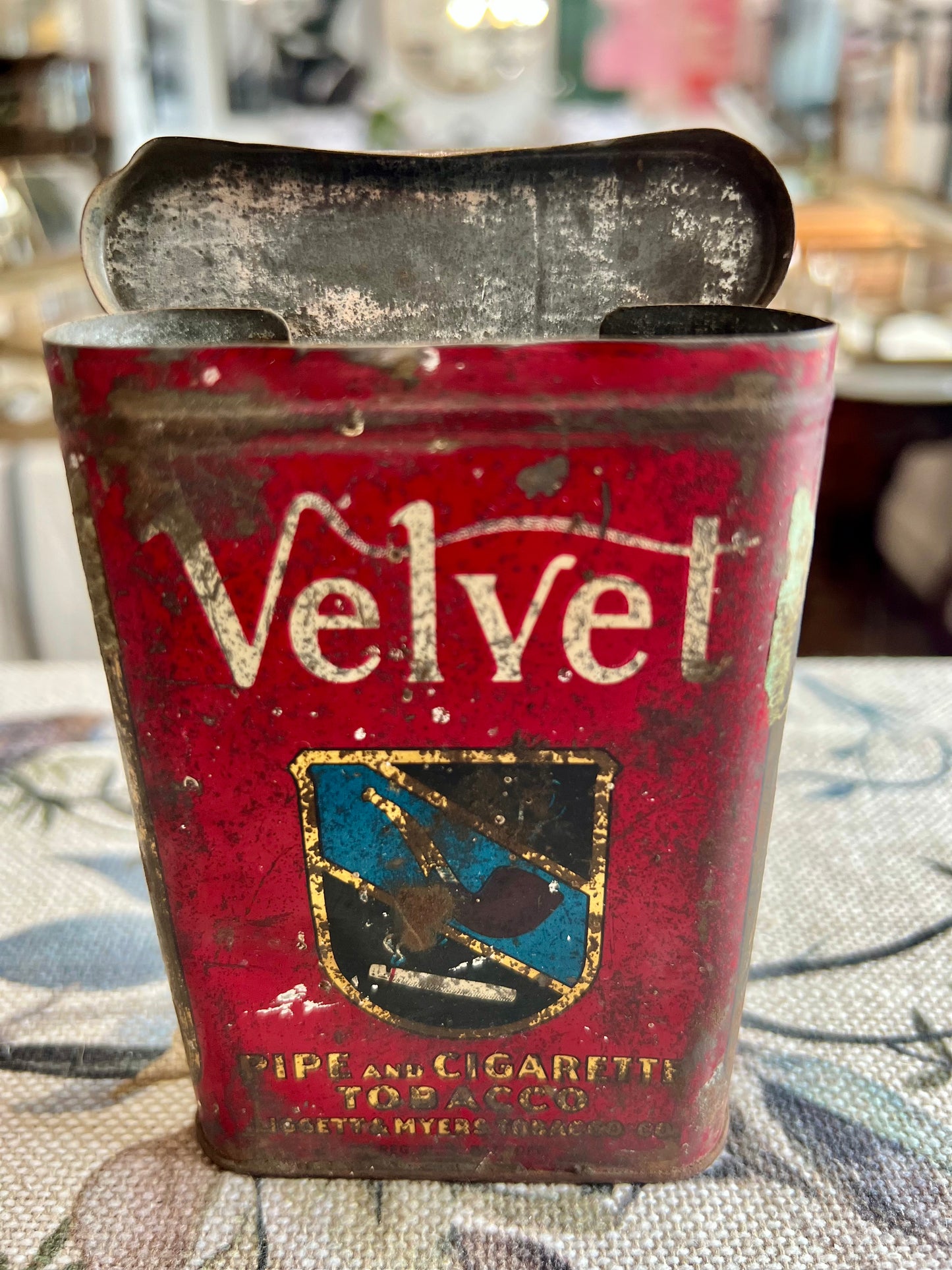 Antique Tobacco Tin - Velvet Pipe and Cigarette Tobacco 1
