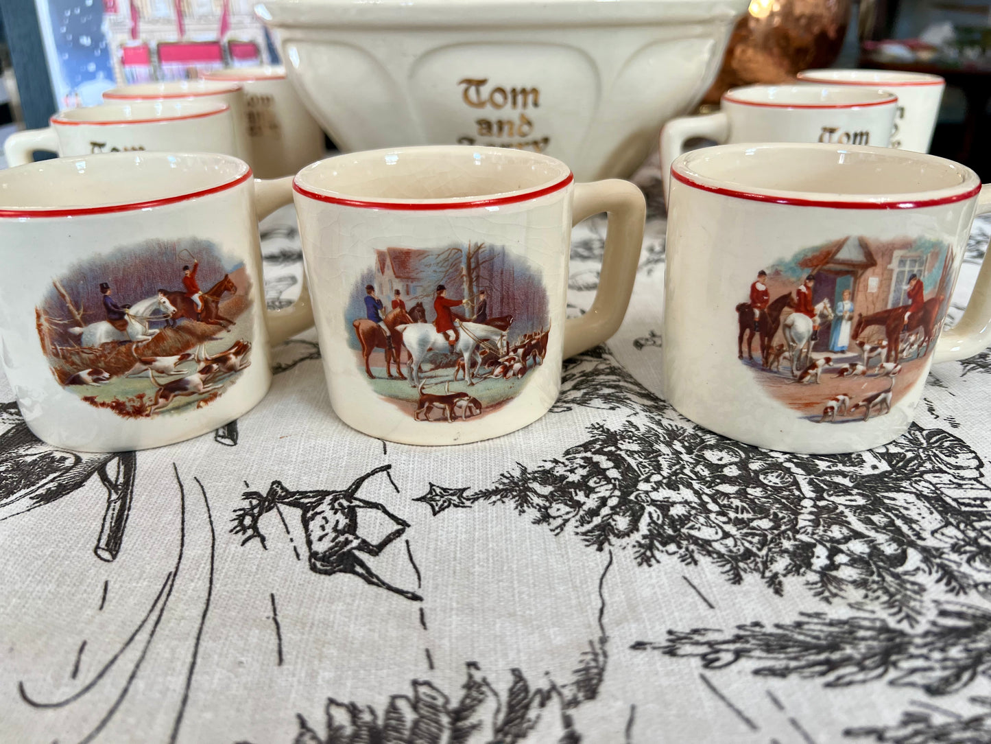 Vintage Tom & Jerry Hunting Scene Punch Bowl & Cups Set