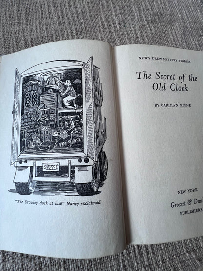 "The Secret of the Old Clock" - Vintage 1959 Nancy Drew Mystery #1