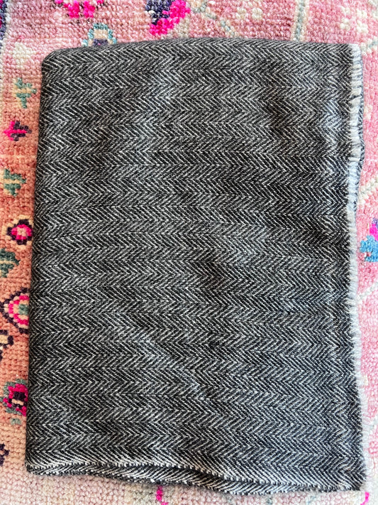 Black Herringbone Cashmere Scarf - Handloom Faire Trade in Nepal