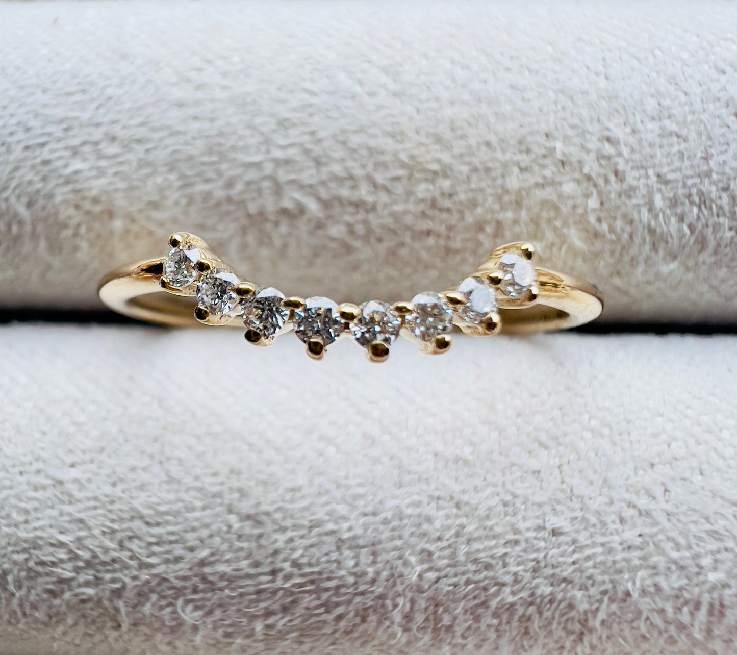 Eight Diamonds Arc Solid 14kt Gold Ring - Size 6