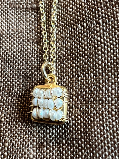 The Carol Lynn Necklace - Freshwater Pearls & 14K Gold Fill