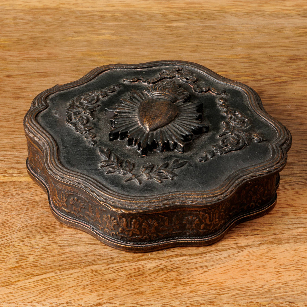 Milagro Flaming Heart Box
