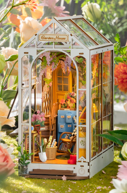 Garden House Book Nook Kit