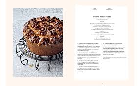 Petite Patisserie: 180 Easy Recipes for Elegant French Treats by Christophe Felder & Camille Lesecq - Hardcover