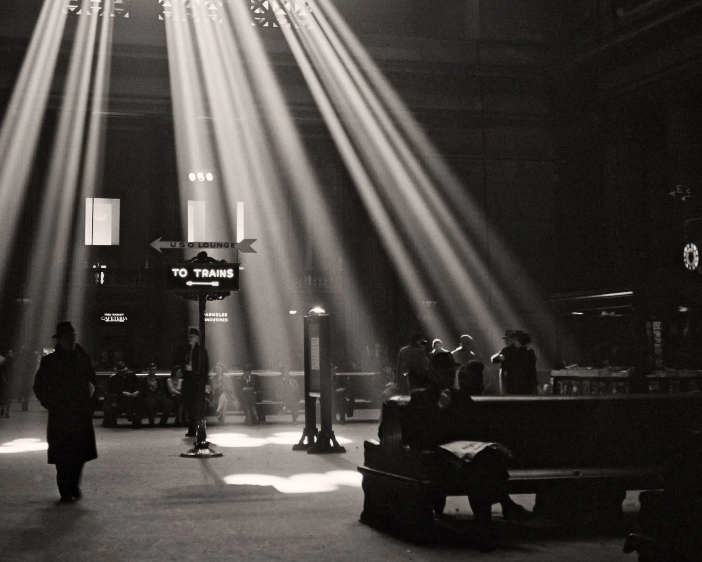 "Chicago: Union Station, 1943" Framed Vintage Photo
